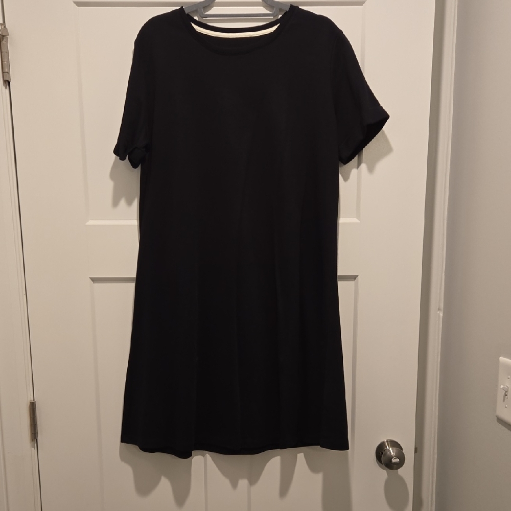 Isaac Mizrahi Black Dress
